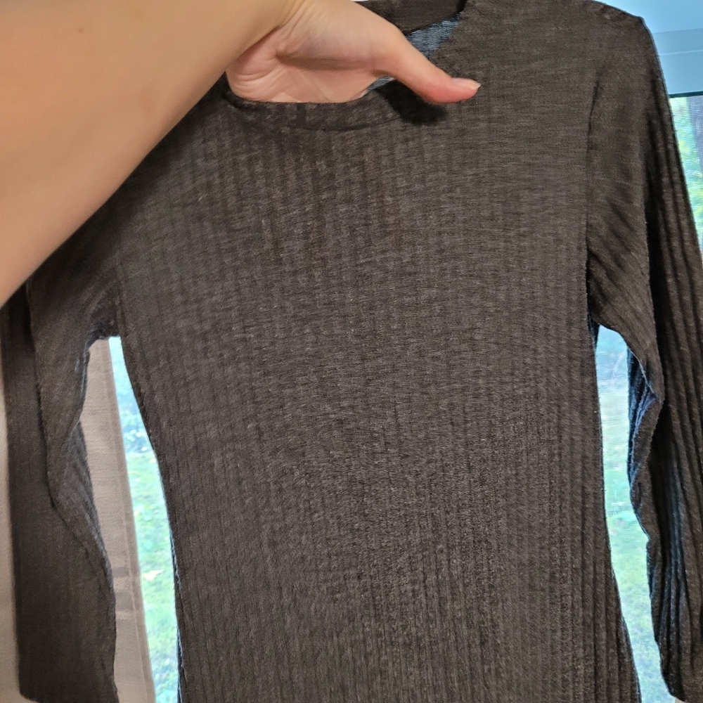 3/4 sleeve form fitting dress - Picture 3 of 8